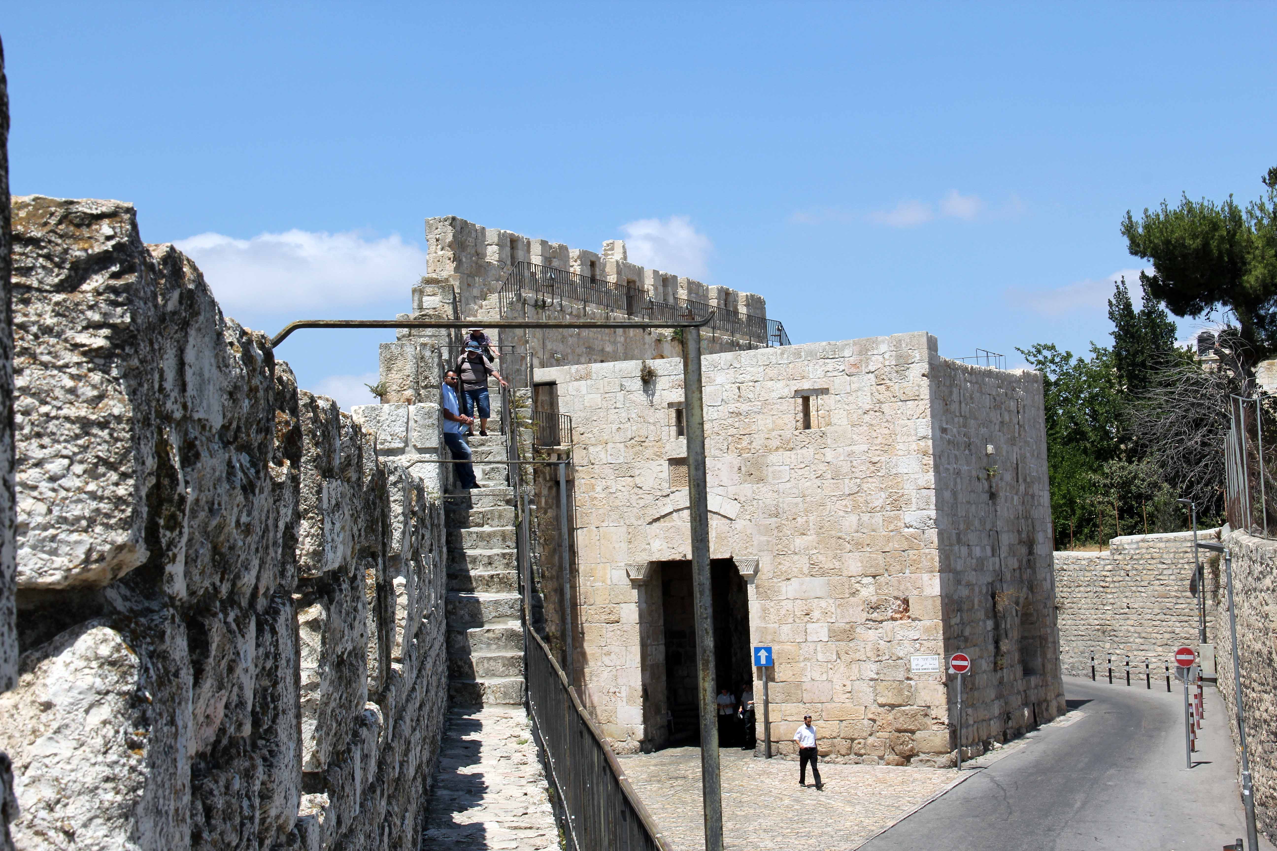 Ramparts Walk Citadel 74